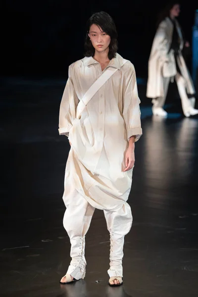 Look 1